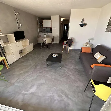 2 Pieces Avec Terrasse, Parking Prive - Fr-1-731-90 *