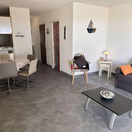 2 Pieces Avec Terrasse, Parking Prive - Fr-1-731-90