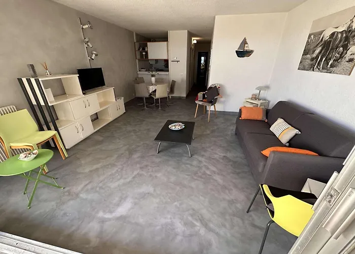 2 Pieces Avec Terrasse, Parking Prive - Fr-1-731-90 *