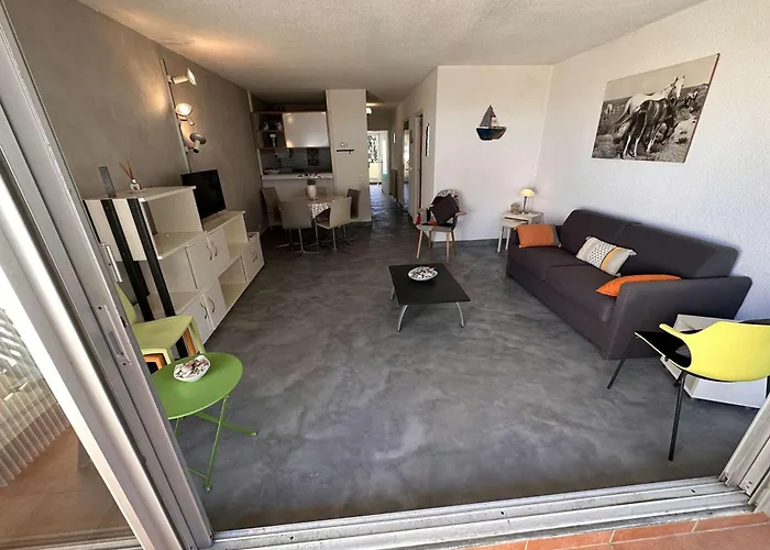 2 Pieces Avec Terrasse, Parking Prive - Fr-1-731-90 Апартаменты